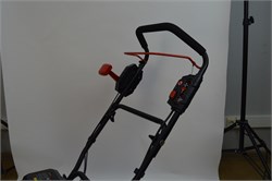 Снегоуборщик аккумуляторный BBS6048W (58В, ширина 48см., высота 26см., двиг. бесщеточный, АКБ, ЗУ) 16шт/поддон 05 04 001 075