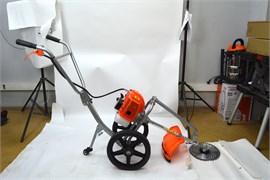 Газонокосилка бензиновая BLM43 (43 куб.см) 1,25 кВт шир. скаш. 432 мм, выс. 45 мм, колеса 30,5 16/20шт/подд 06 03 009 019